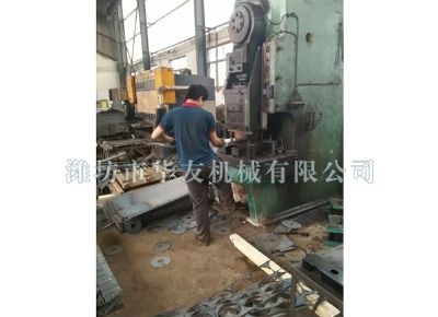 點(diǎn)擊查看詳細(xì)信息<br>標(biāo)題：華友機(jī)械車(chē)間一角 閱讀次數(shù)：8887